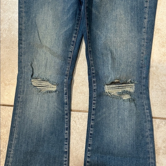 Anthropologie Pilcro The Icon Destroyed Flare Jeans 28 Bell Bottoms - Picture 7 of 8